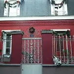 La Maison Rouge